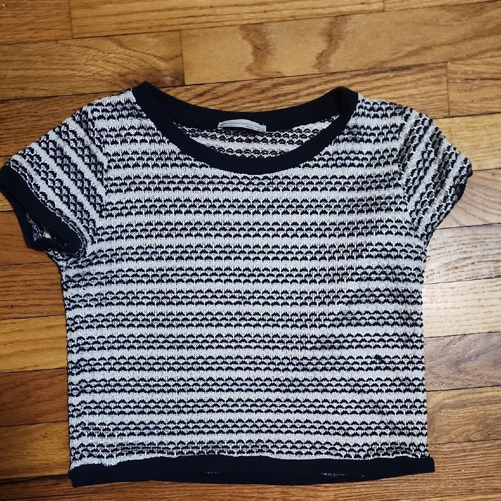 Zara Blue and White Short Sleeve Tee with Geometric Stripes